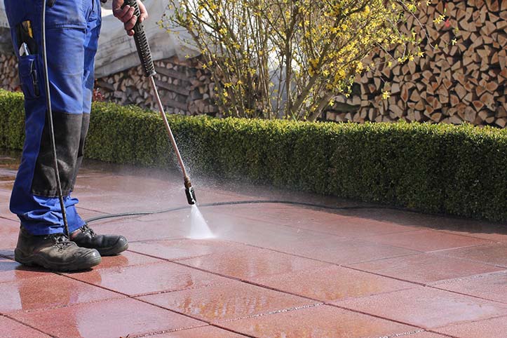 Pressure washing path